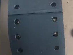 Колодка тормозная задняя в сборе 199000340061/70